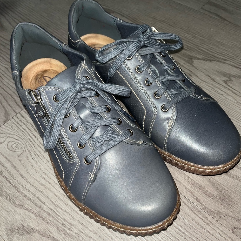 Clarks Women's Caroline Janna Sneaker, Size 8 - Picture 1 of 9